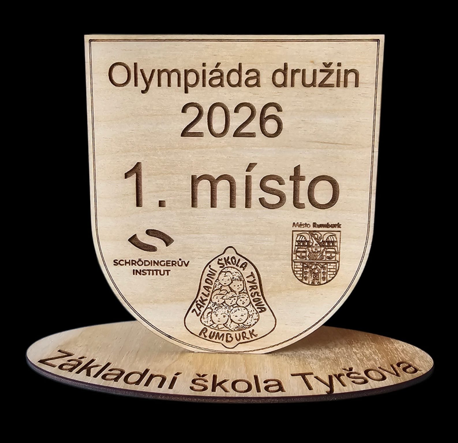 dřevěná pamětní plaketa z překližky – váš prostor pro kreativitu dřevěná pamětní plaketa z překližky – váš prostor pro kreativitu